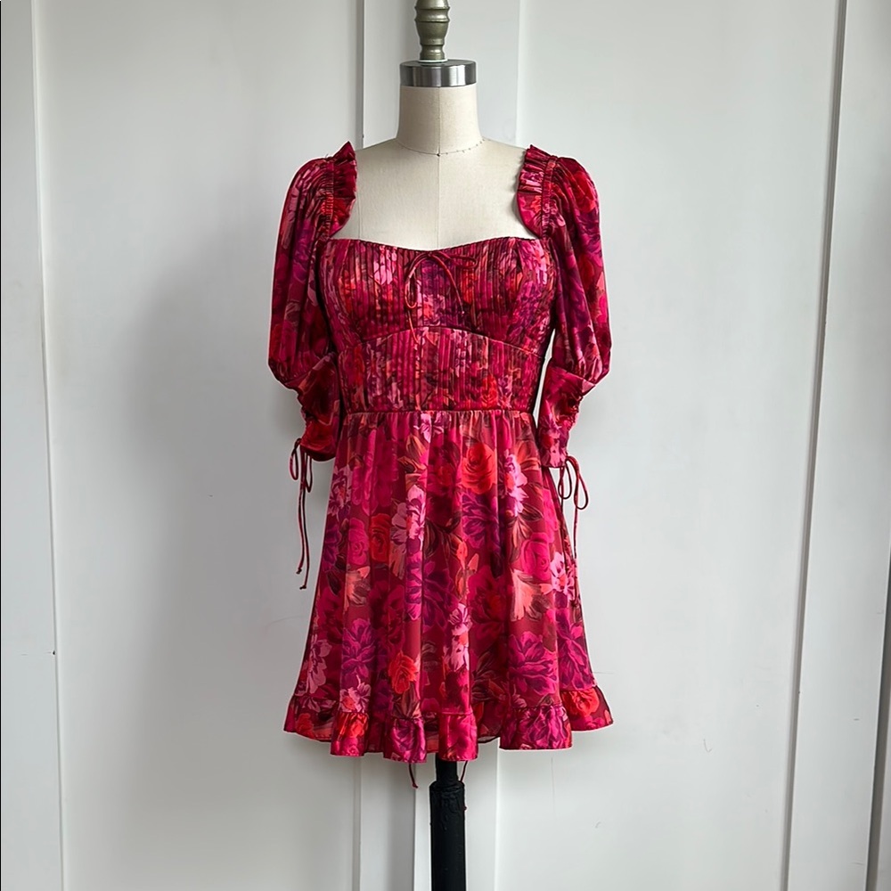 Floral satin mini Dress with Puff Sleeves